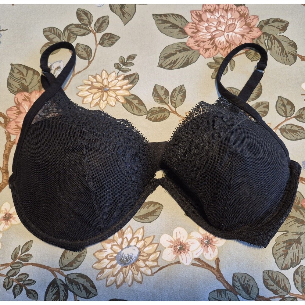 Victorias Secret Incredible Plunge Bra 36D Black Lace Mesh Underwire 399184-JU3